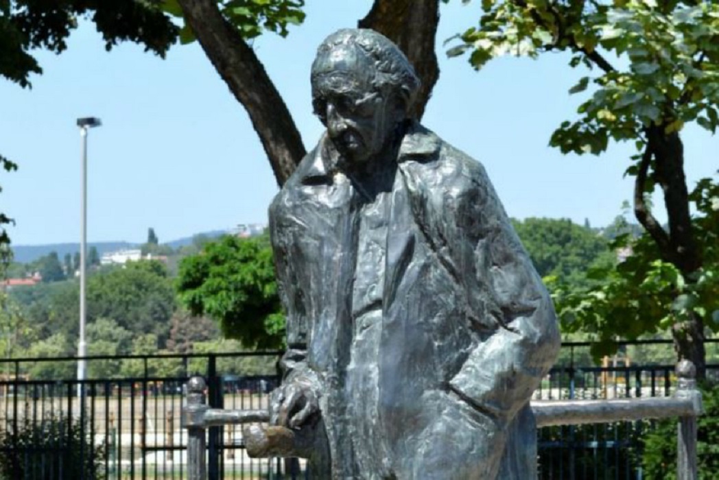 اصول هستی‌شناختیِ بنیادین مارکس