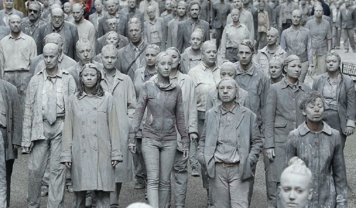 مبارزه‌ی طبقاتی کافی نیست